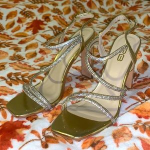 Gold, sparkly Heels from Windsor!!!